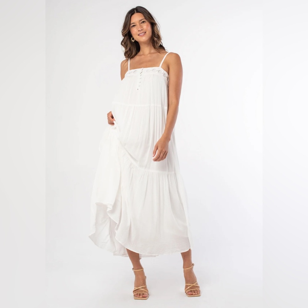 Lovestitch white maxi dress sz L 🤍